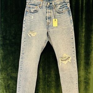 Levi’s 501 skinny jeans, size 28 (nwt)